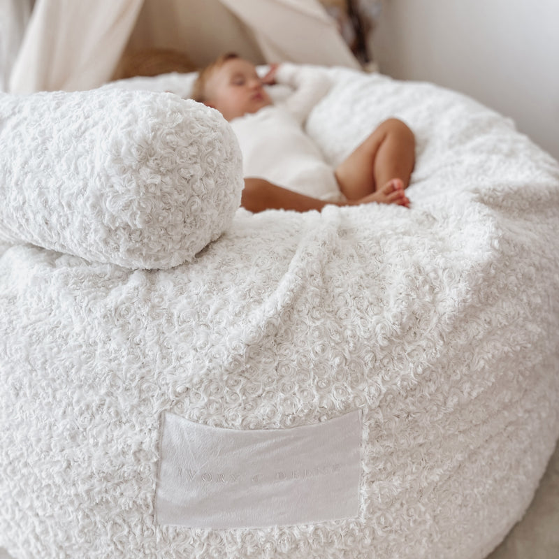 White Plush Sensory Beanbag Dreampod: Comfort and Tranquility